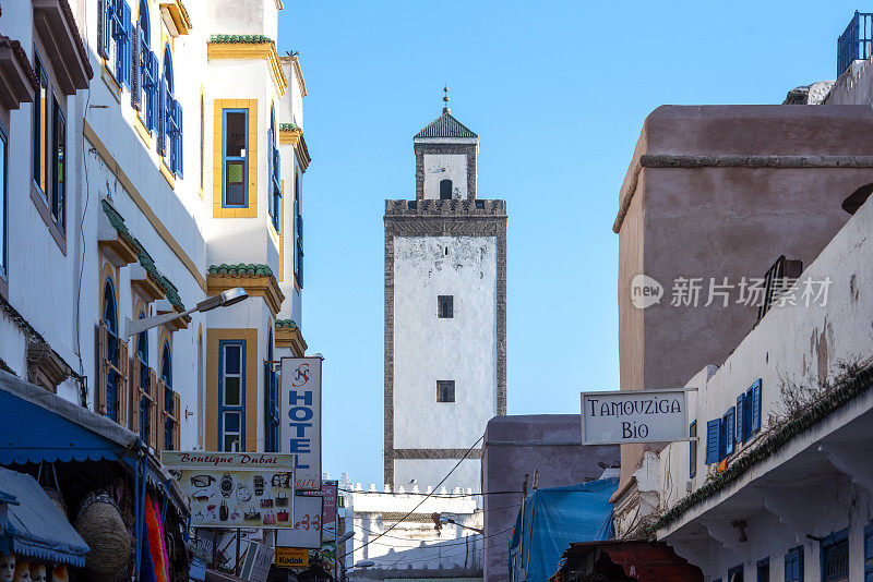 摩洛哥Essaouira的麦地那区，传统的摩洛哥古城，有着不典型的白色建筑