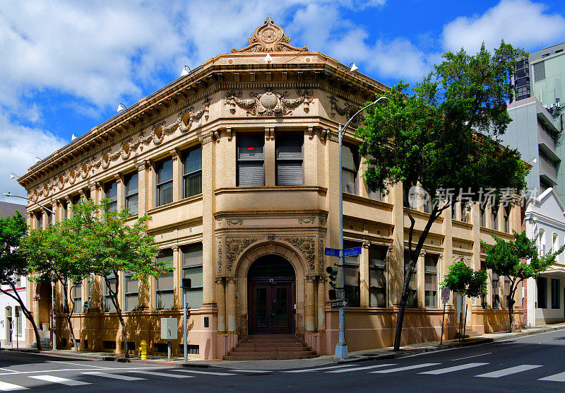 旧横滨货币银行大楼(1910年)，夏威夷瓦胡岛檀香山优雅的历史建筑