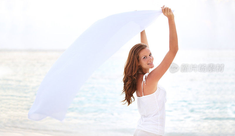 在清新的海风中嬉戏