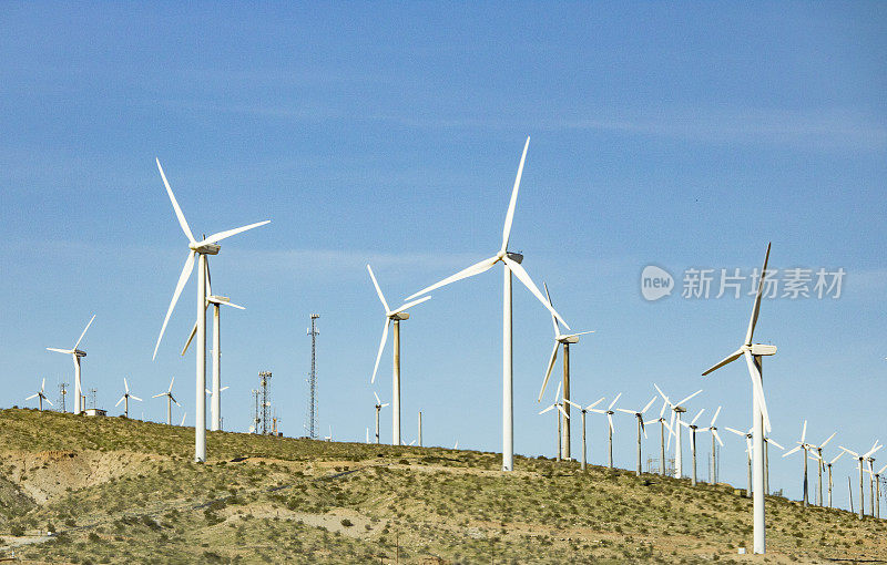 风力涡轮机在圣戈尼奥Pass生产可再生能源