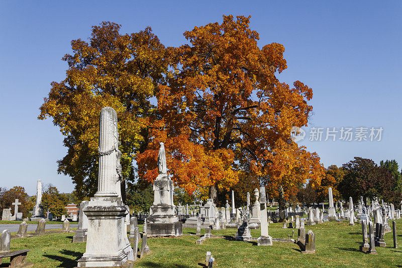 老弗雷德里克马里兰墓地在一个清爽的秋日
