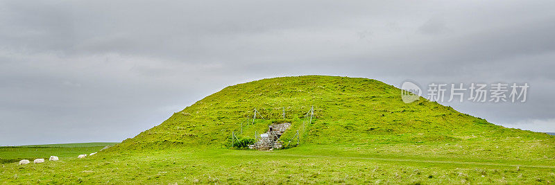 作为联合国教科文组织世界遗产的一部分，梅肖维是一座建于5000年前苏格兰奥克尼大陆的具有纪念意义的墓穴。