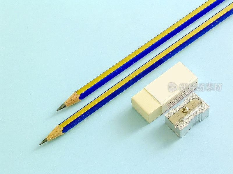 铅笔，橡皮和卷笔刀