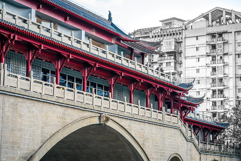 安顺大桥的近景白天在四川成都中国