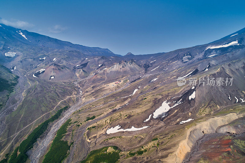 阿瓦钦斯基火山山麓