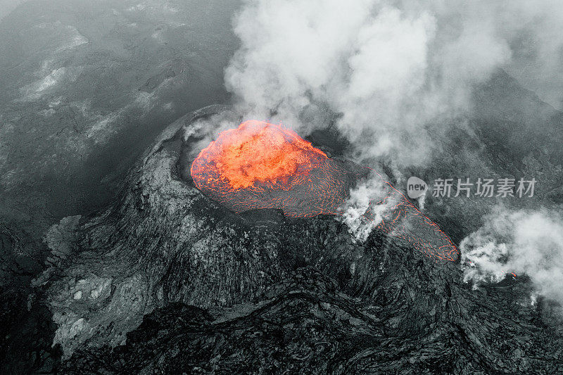 冰岛Fagradalsfjall火山口火山喷发鸟瞰图