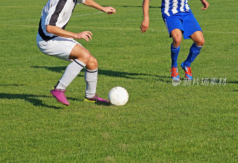 足球运动员用球