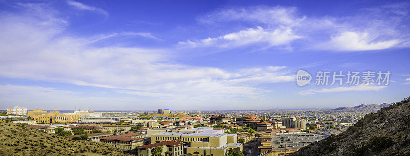 埃尔帕索，德克萨斯州天际线全景城市景观从UTEP