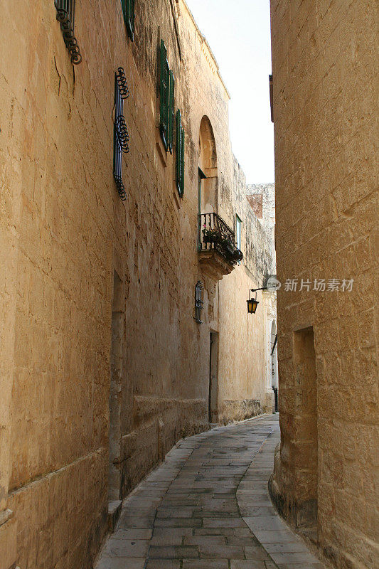 马耳他姆迪纳的狭窄街道