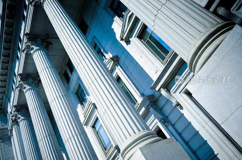 加拿大蒙特利尔建筑的柱子和立面