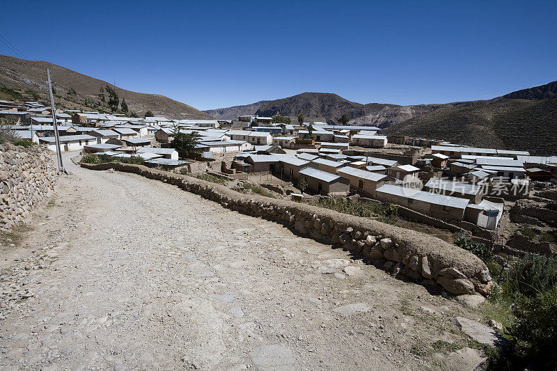 智利的艾马拉印第安人村