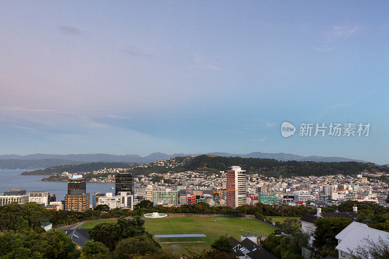 惠灵顿的日落城市景观，新西兰