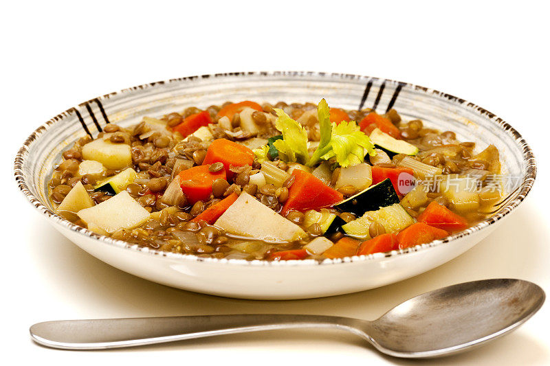 健康的蔬菜扁豆汤