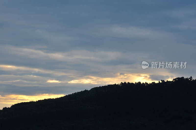 龙泉山日落