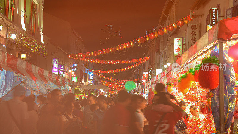 中国新年在新加坡华埠和旅客享受旅游