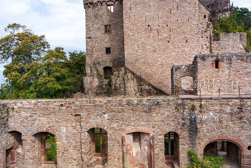 德国巴登-巴登古城堡遗址(古城堡)