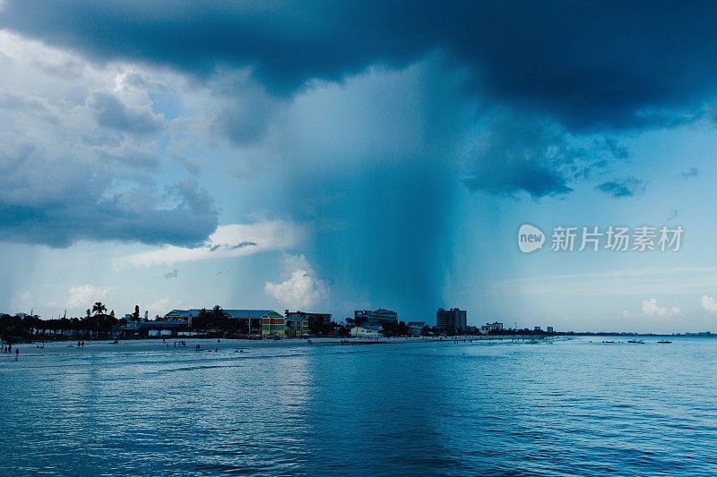 迈尔斯堡海滩暴雨漏斗