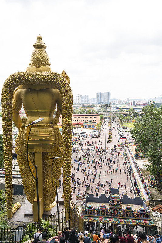 石头淹没了吉隆坡的Murugan勋爵