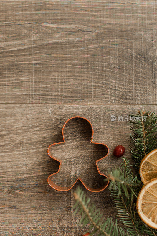 采购产品装饰品，柑橘和弗雷泽冷杉圣诞金箔