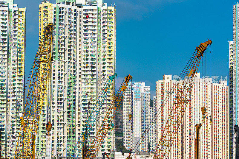 香港一建筑工地上的起重机