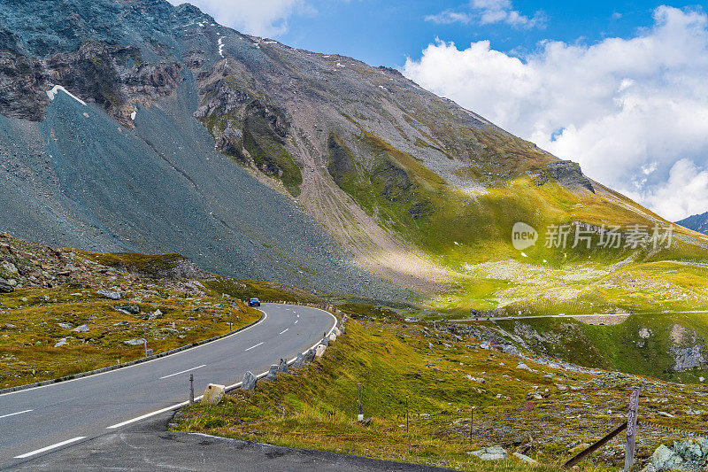 大格洛克纳高山公路，一个阳光明媚的日子。