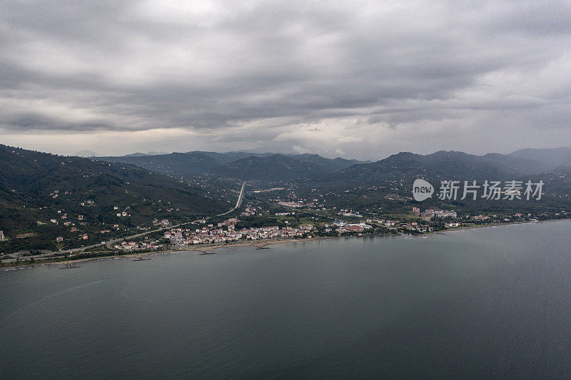 无人机鸟瞰奥尔都市和博兹泰佩