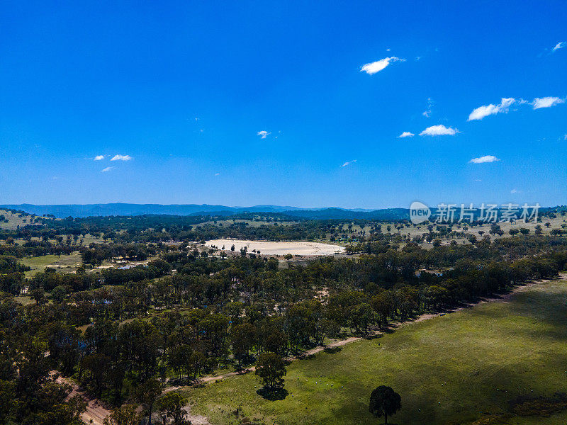 澳大利亚新南威尔士州埃玛维尔的自然景观鸟瞰图，由大疆Mavic空中无人机拍摄