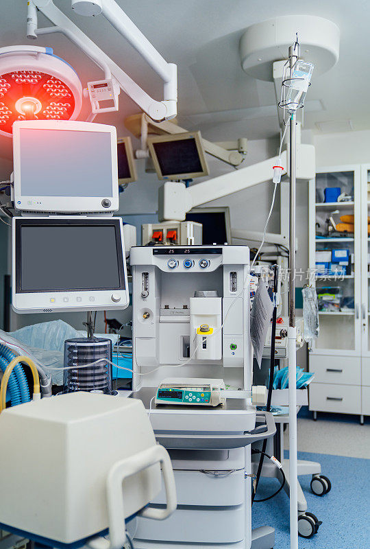新型医院现代神经外科设备。操作保健手术设备。