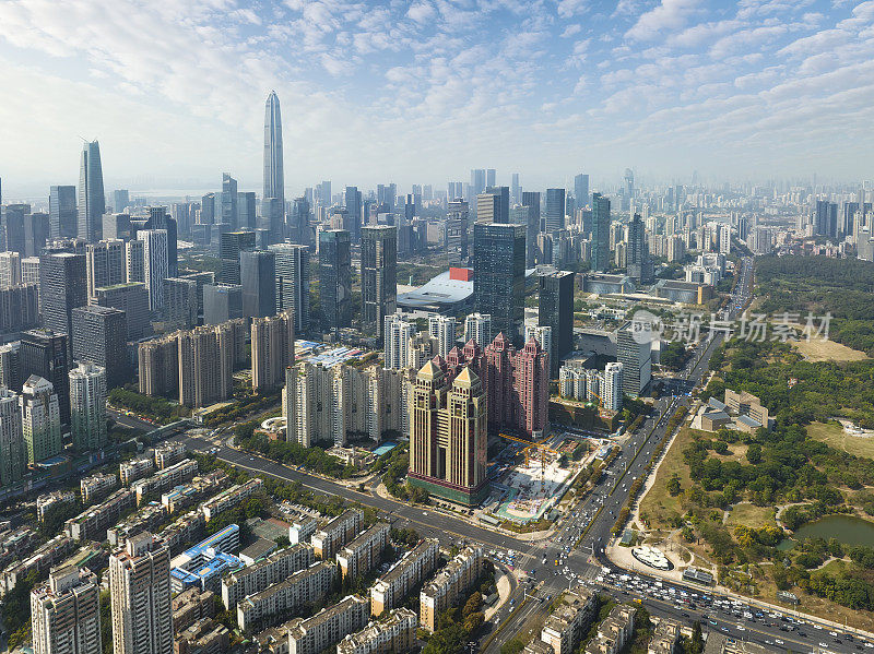 中国深圳CBD白天的天际线鸟瞰图