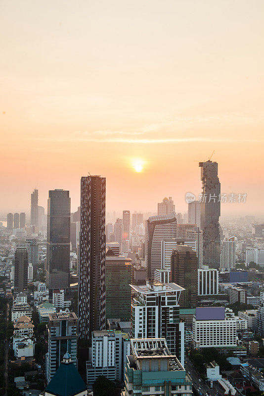 夕阳城市景观曼谷泰国建筑