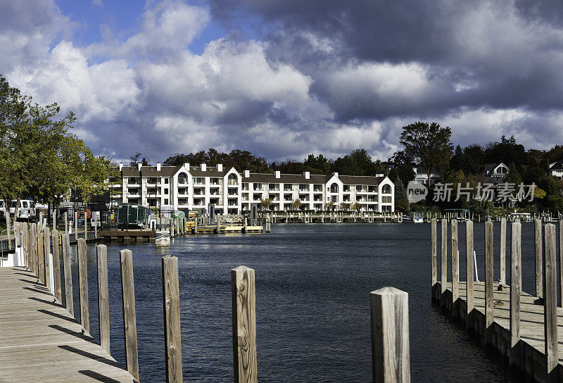 Charlevoix、密歇根州、码头