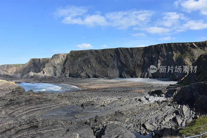 戏剧性的海岸