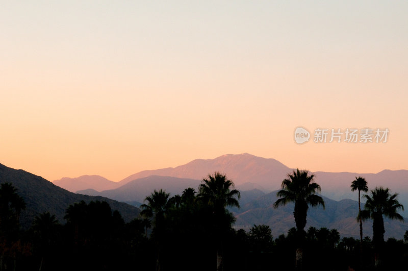 日落圣哈辛托山棕榈泉