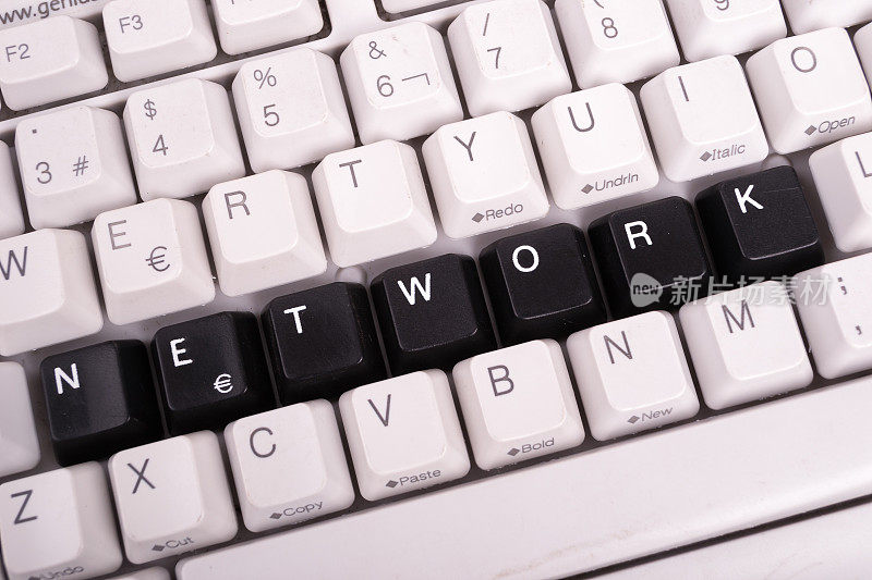 Word网络是用电脑键盘上的黑键编写的。