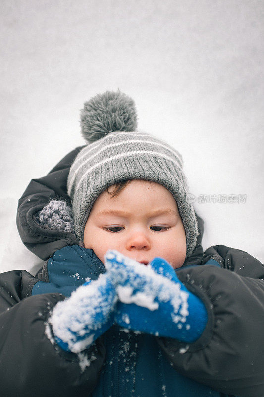 宝宝的第一场雪