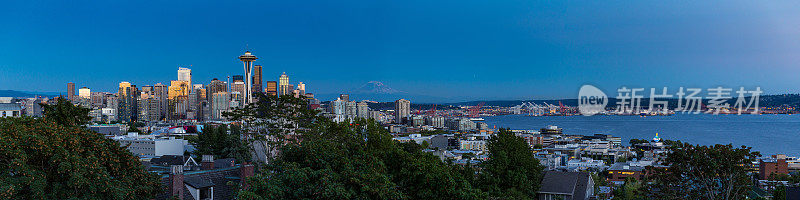 美国华盛顿州西雅图市天际线全景图