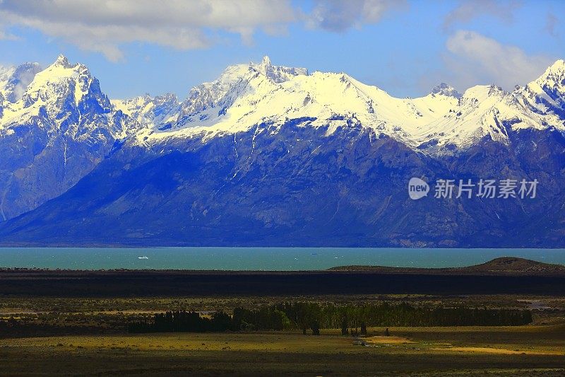 雪顶安第斯，阿根廷湖在春天，查尔滕，巴塔哥尼亚，洛斯冰川