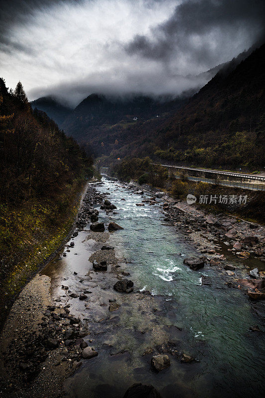 阿尔卑斯山上的美丽山景