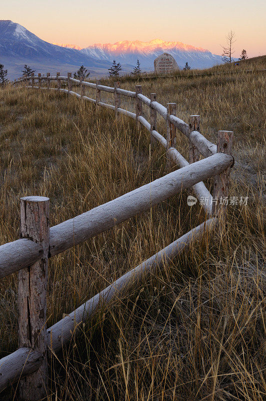 美丽的山川和牧场