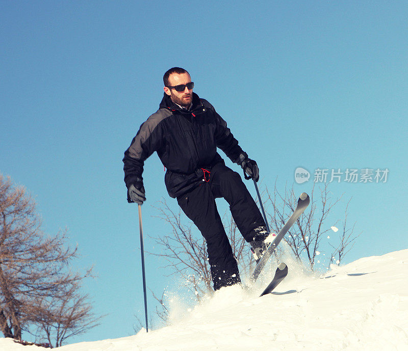 滑降滑雪