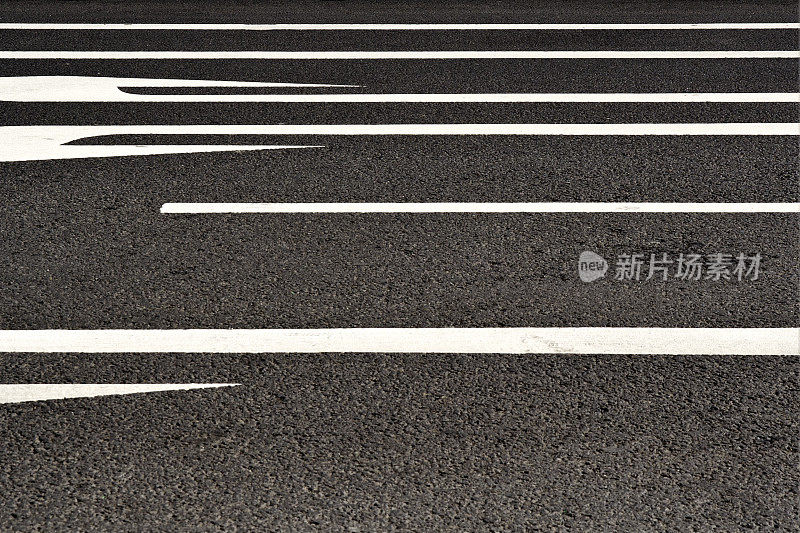 摘要道路标线，沥青