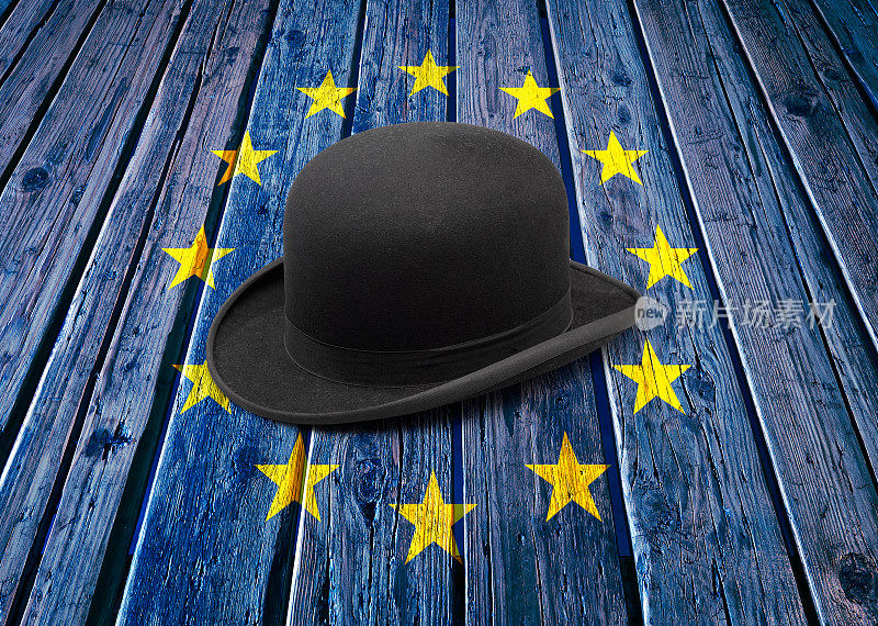 欧盟国旗上的时尚黑色圆顶礼帽