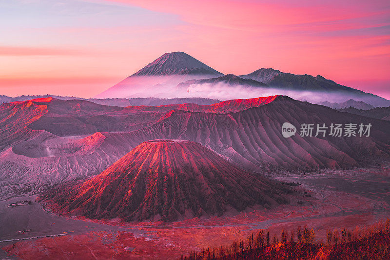 印尼布罗莫火山的日出