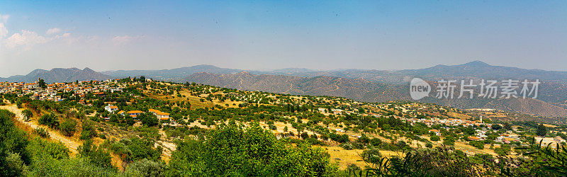 山村全景