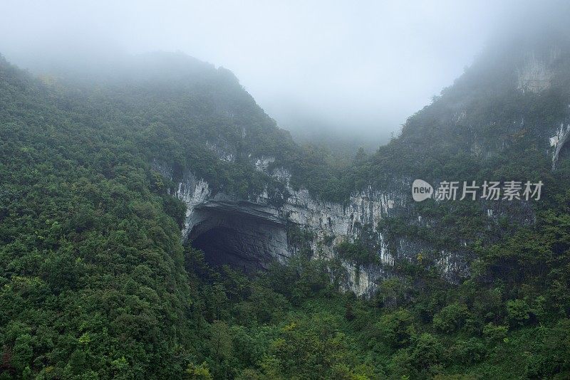 池县百色大溶洞