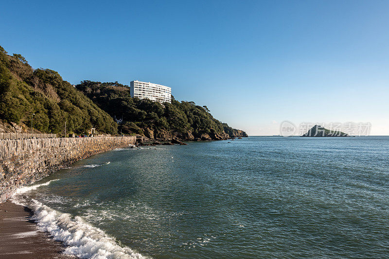 托贝的米德富特海滩和海岸线