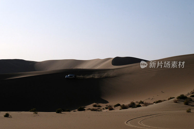 巴丹吉林沙漠沙丘，中国内蒙古