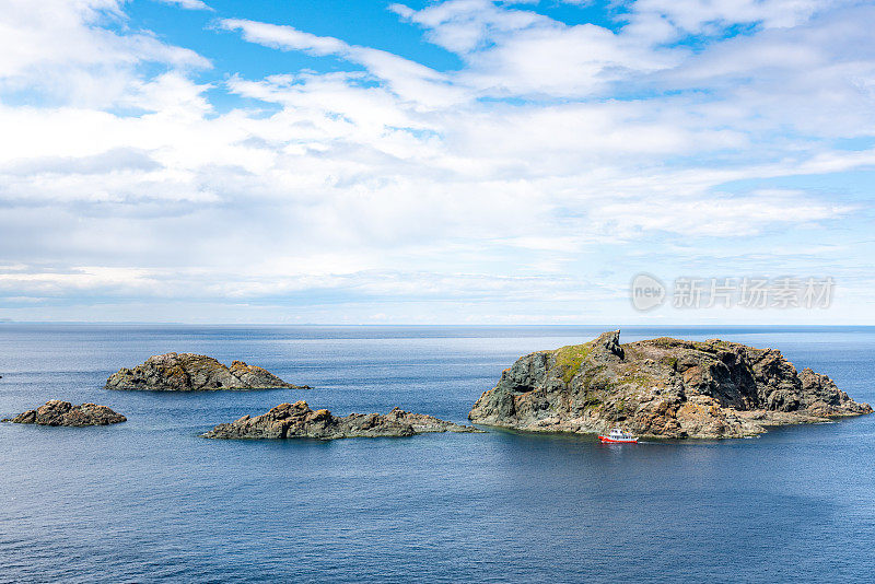 低头，保姆洞和睡眠湾小径，乌鸦头，Twillingate，加拿大