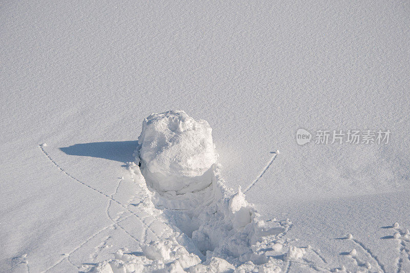 滚雪团