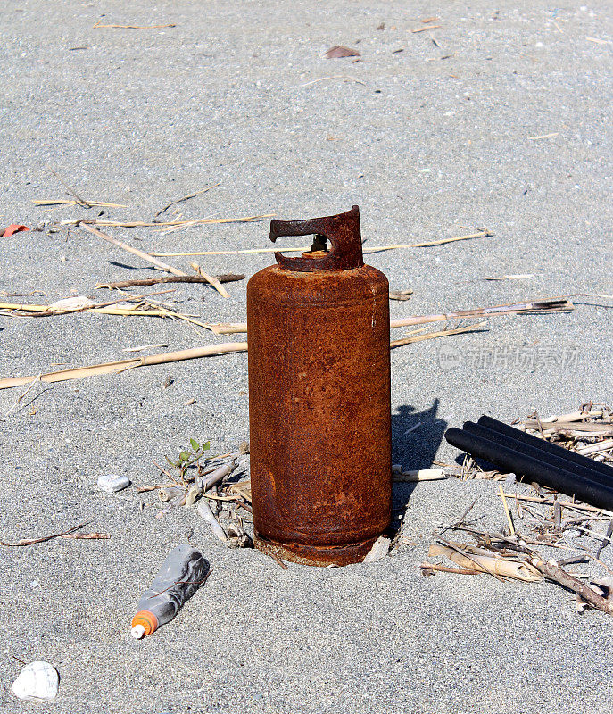 气瓶泳滩污染